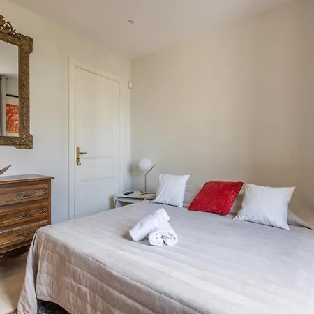 Heart Of Cannes Luxury Stay - Steps From Beach & Palais-3