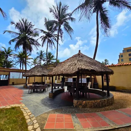 Tucacas, Frente Al Mar, Vista 180 Grados, Piscina Y Playa Privada-2