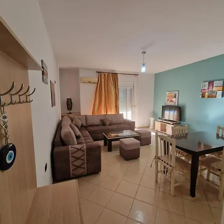 Damis Apartment Port-2
