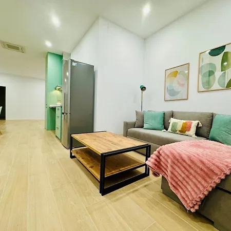 Flat A - Wide & Cool Flat Next To Historic Center-2