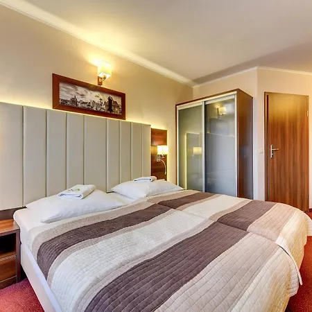 Amber Hotel-3