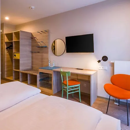 Ramada Encore By Wyndham Munich Messe-2