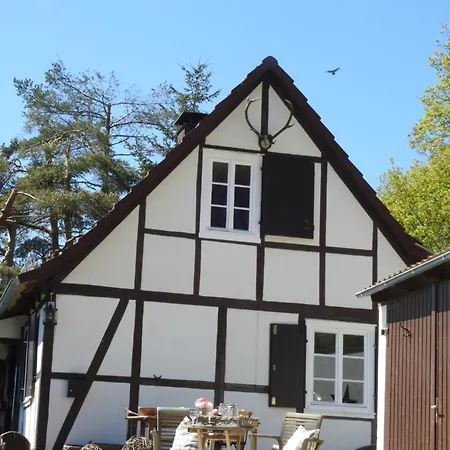 Linnehus am Diemelsteig-2