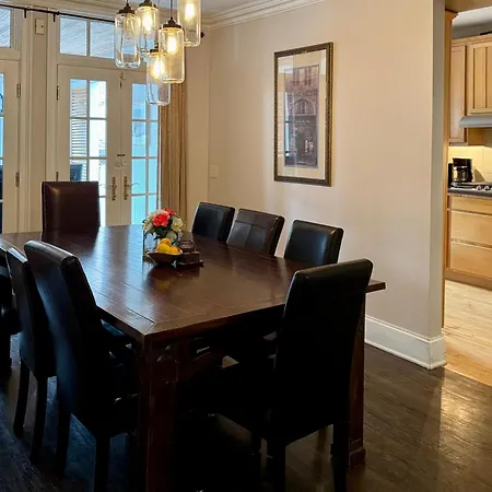 3 Bedroom Spacious Home In Ideal Location W Free Parking Back Yard Pets Welcome-3