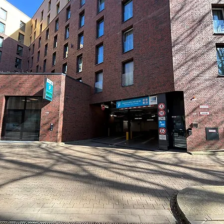 Hampton By Hilton Duesseldorf City Centre-2