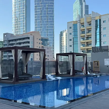 STUDIO ONE Stunning Marina View - TIE-3