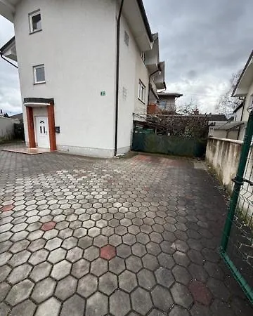 Trnovo Lunca Apartment-3