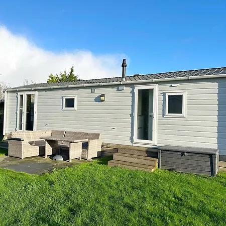 Chalet 7A Op Recreatiepark De Wielen-3