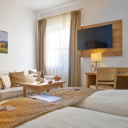 Wander und Aktiv Hotel Rösslwirt-3