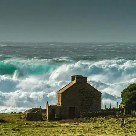 Inishowen Ocean-View Cabin-3