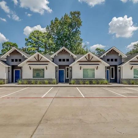 Glam Luxury Lifestyle Within Houston!-3