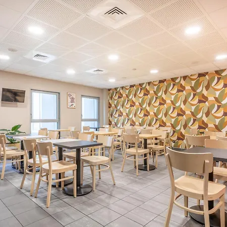 B&B Hotel Marseille Les Ports-2