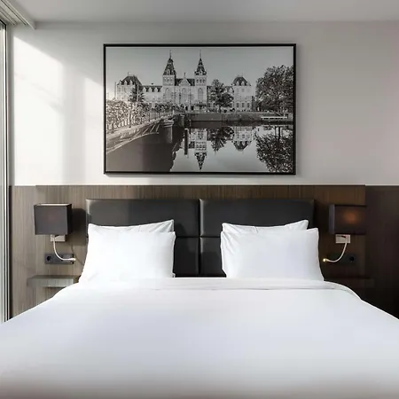 Radisson Hotel & Suites Amsterdam South-3