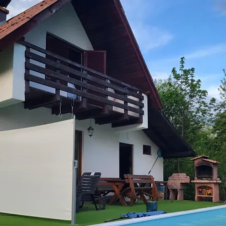 Vila Sa Bazenom Mz-3
