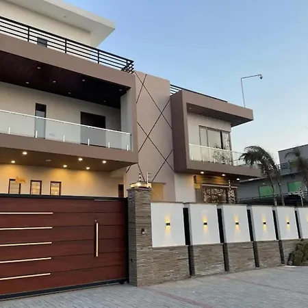 Couple Guest House-2
