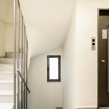 Elysee Apartment 7-2