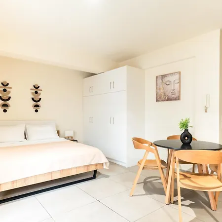 Elysee Apartment 4-3