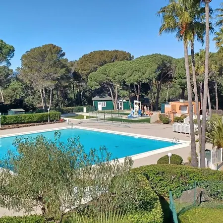 Bel Appartement Climatise Saint-Raphael-3