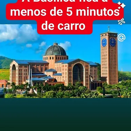 Apartamento 5 Minutos Da Basilica-2