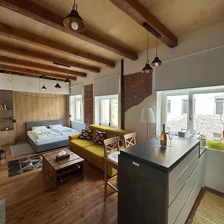 Vintage Modern Apartment Old Town Bratislava-2
