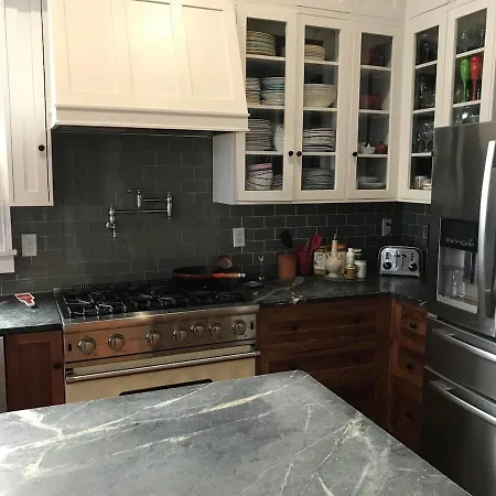Eclectically Furnished Home In The Heart Of Nola-3