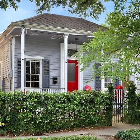Eclectically Furnished Home In The Heart Of Nola-2