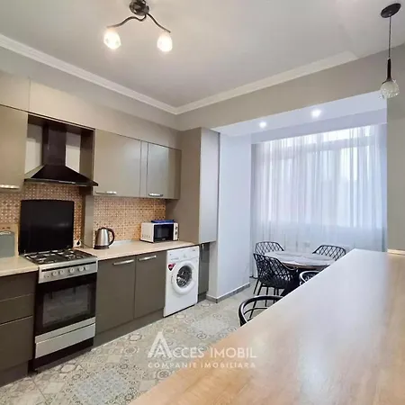 Decebal Apartment-2