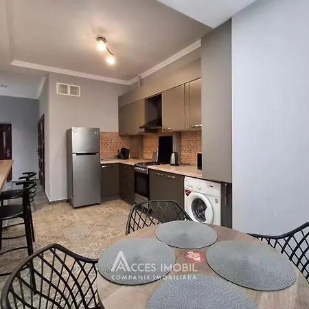 Decebal Apartment-3