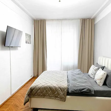 Center 2 Bedrooms Puskin-3