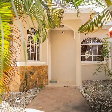 Ideal House For Families, Large Groups & Cozy-3