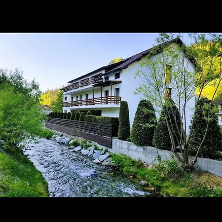 House Of River-2