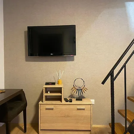 Central Duplex Apartment-3