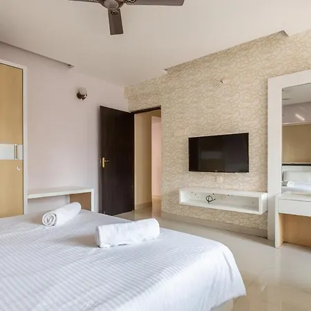 Luxury 2Bhk Apartment With Swimming Pool Near Candolim Beach-2