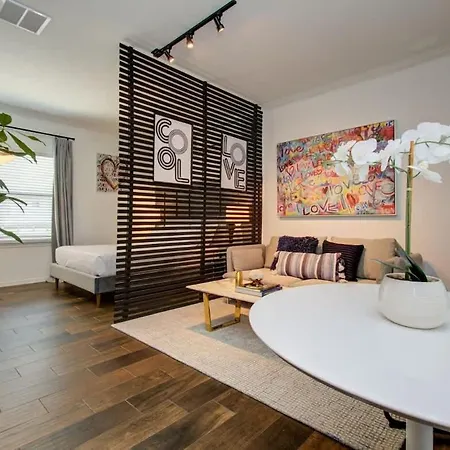 Heights Oasis - Chic Houston Heights Private Studio-3