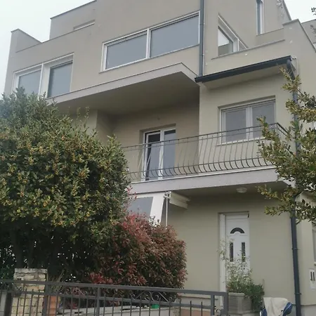 Apartments Mirta-2
