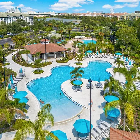 Penthouse Vacation Condo, Near The Parks - 2015-2