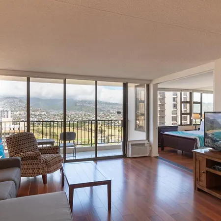 Mountain Views A Block From Waikiki Beach 2113T2-2
