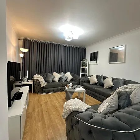 2 Bedroom Apartment With Security 24 Hours-3