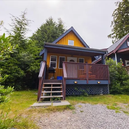 Surf Haven - Cabin In Ucluelet - Sleeps 5-3