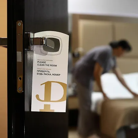 Premier Hotel Dnister-3