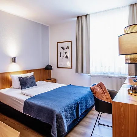 Hotel Gartenstadt Erfurt-3