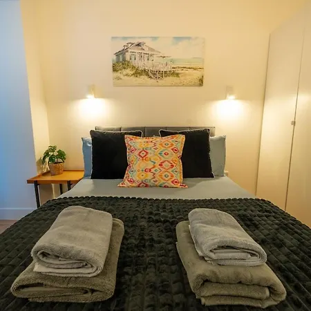 The Beach Way- Specious Apt-2