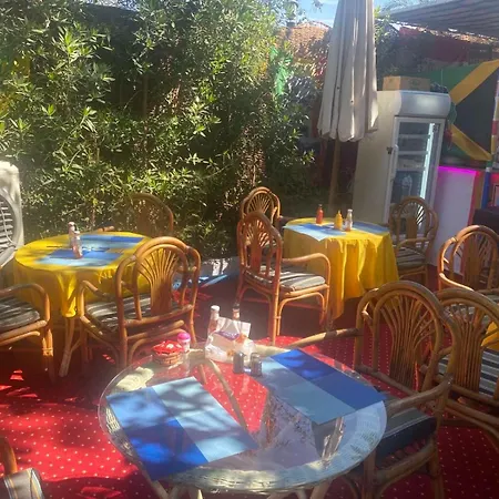 Peace Garden Hostel & Camp-2