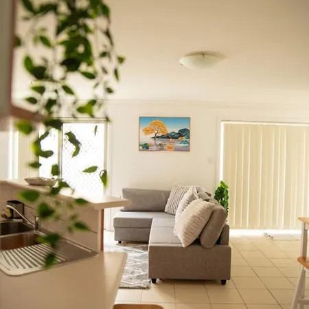 Cozy 3Br Retreat, Ensuite, Wi-Fi-3