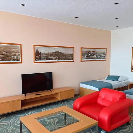Avanti Hotel-2