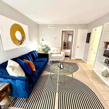Montrose Stays Spotless Full Apt! Free Parking!!! An Art Lover'S Dream-2