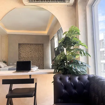 Free Rooftop Breakfast, Queen Bed, Room 1-2