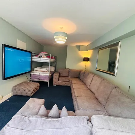 Entire Flat In Edinburgh, City Center, For The Fringe-3