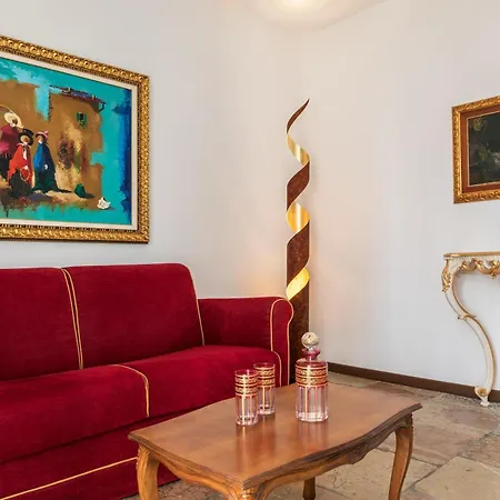 Boutique Hotel Villa Sostaga-3
