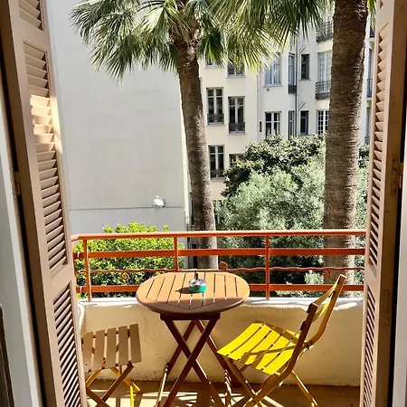 Charmant Appartement Avec Terrasse En Plein Coeur De Nice A Deux Pas De La Mer !-3